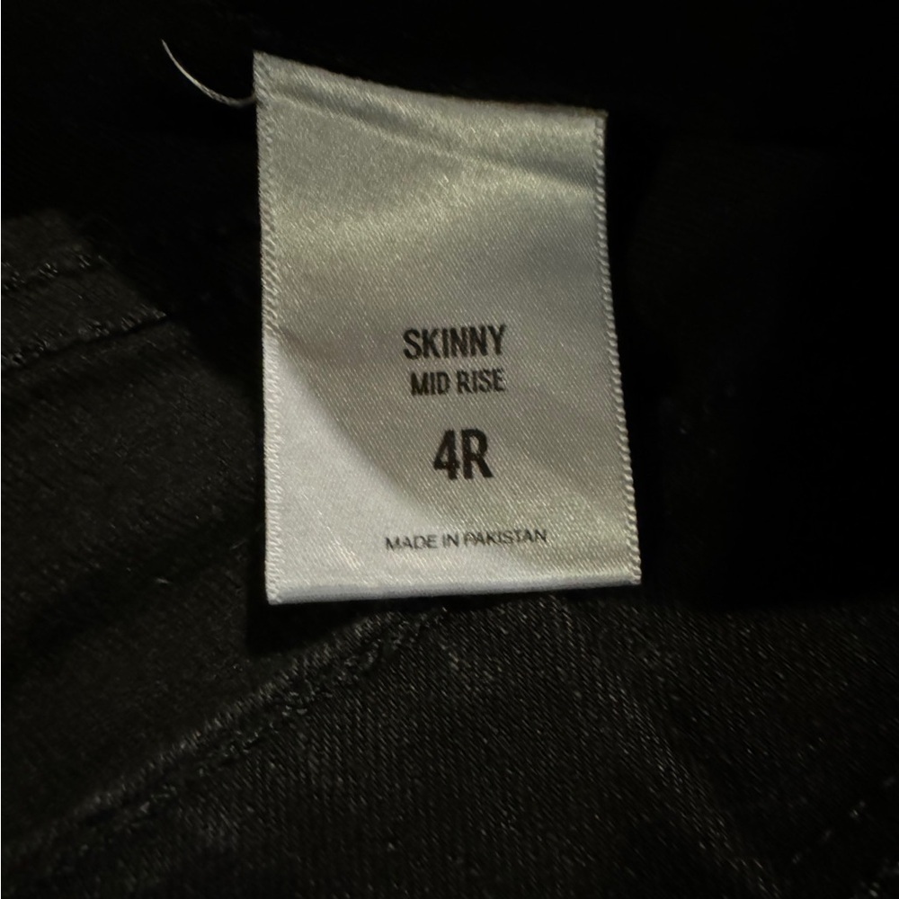 Express Women’s Black Denim Classic Skinny Jeans Mid-Rise Size 4 - Picture 2 of 4